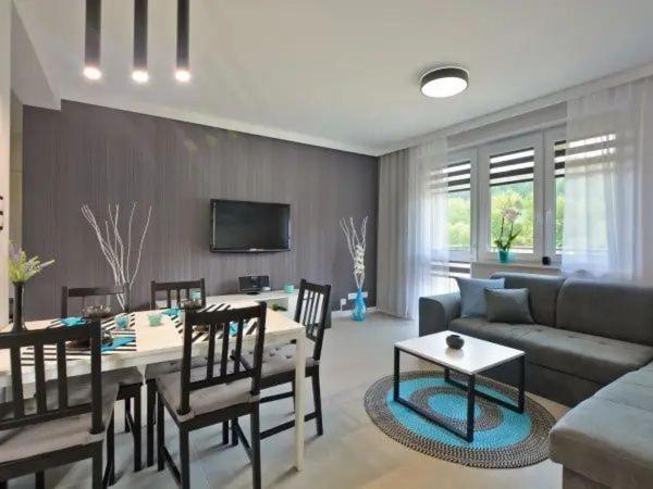 Апартаменти Apartament Wiktoria Устрики-Долішні Екстер'єр фото